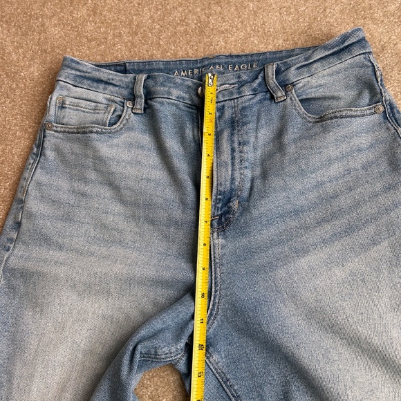 American Eagle Curvy Mom Jean Size 10 - Picture 6 of 10